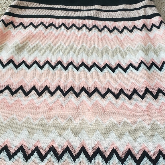 7th Avenue s heart beat zig zag stretch convertible tube sweater skirt/ dress - Picture 6 of 9
